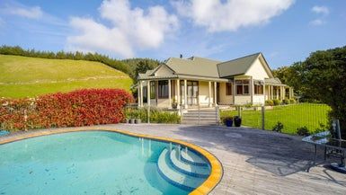  at 814 Ruatangata Road, Whangaehu
