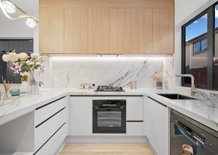  at 2/12 Maunu Road, Papatoetoe, Manukau City, Auckland