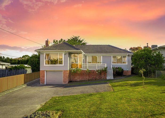  at 21 Covil Avenue, Te Atatu South, Auckland