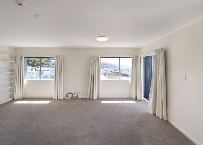  at 1 Grant RD, THORNDON, Wellington