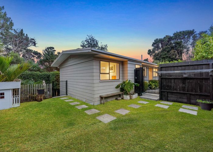  at 7 Laser Place, Bayview, North Shore City, Auckland