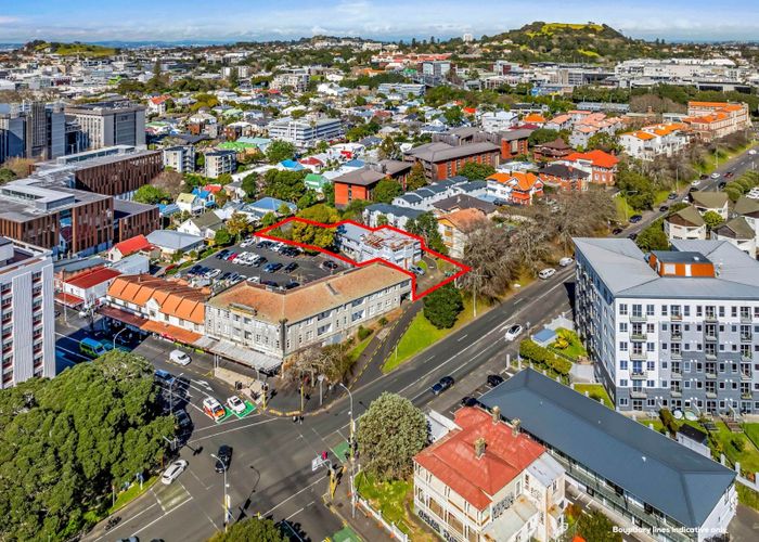  at 118 Grafton Road, Grafton, Auckland City, Auckland