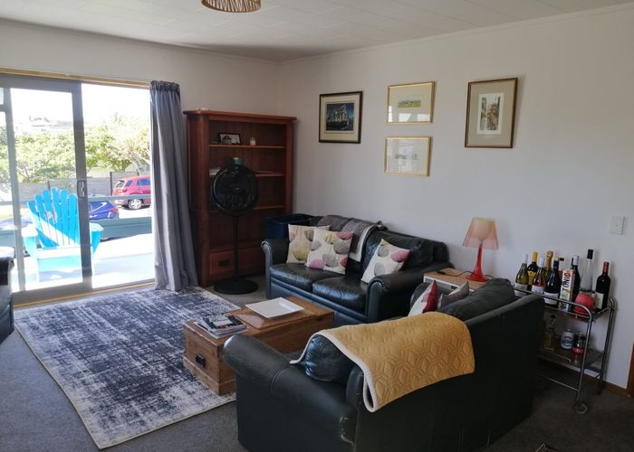  at 1/6 Walter Macdonald Street, Howick, Auckland