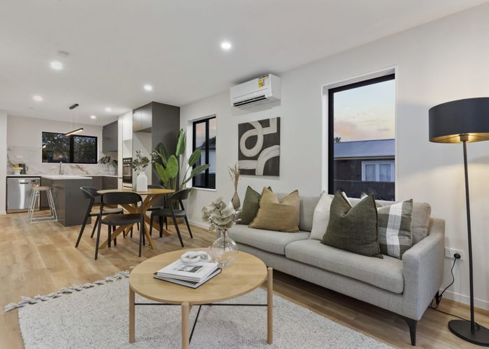  at 166C Rathgar Road, Henderson, Auckland