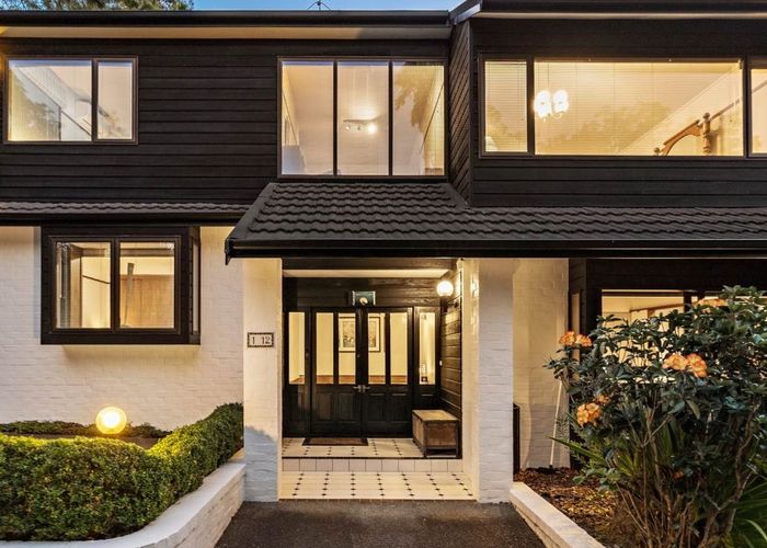  at 2/12 Penzance Road, Mairangi Bay, Auckland