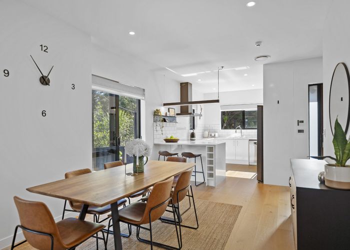  at 22 Hava Place, Green Bay, Waitakere City, Auckland
