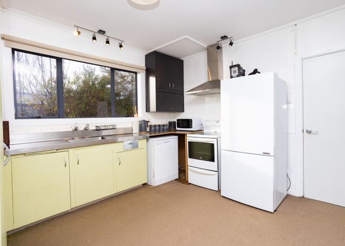  at 201 Lorn Street, Glengarry, Invercargill
