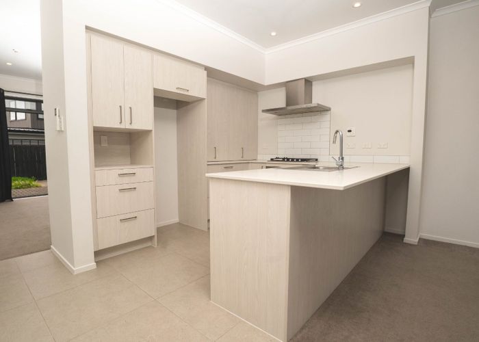  at 5 Pukewhero Rise, Westgate, Waitakere City, Auckland