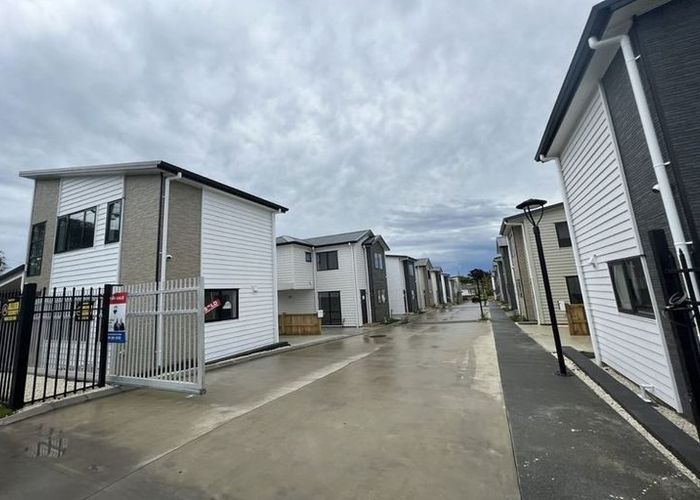  at 10 Matukutueia Lane, Manurewa, Manukau City, Auckland