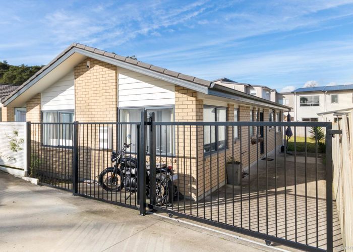  at 35A AWAROA RD, Sunnyvale , Auckland 