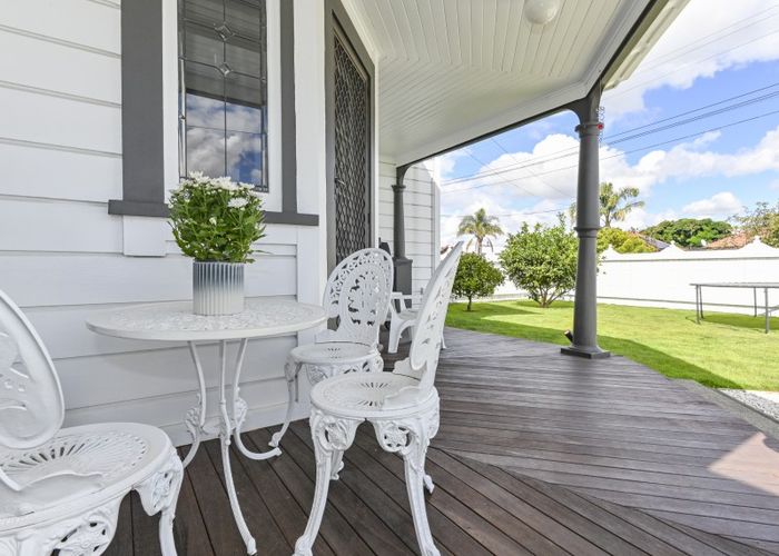  at 1/625 Frederick Street West, Mahora, Hastings