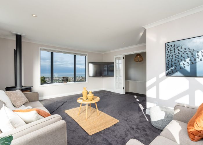  at 121 Oakwood Avenue, Balaclava, Dunedin