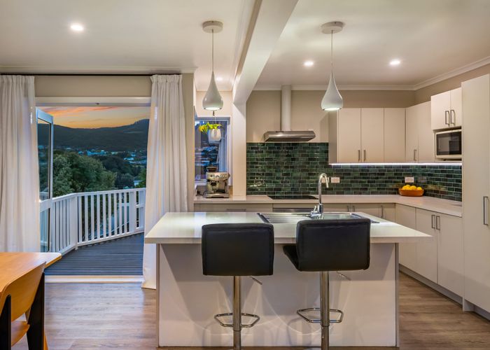  at 42 Taylor Terrace, Tawa, Wellington
