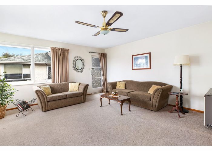  at 2/31 Mcbratneys Road, Dallington, Christchurch