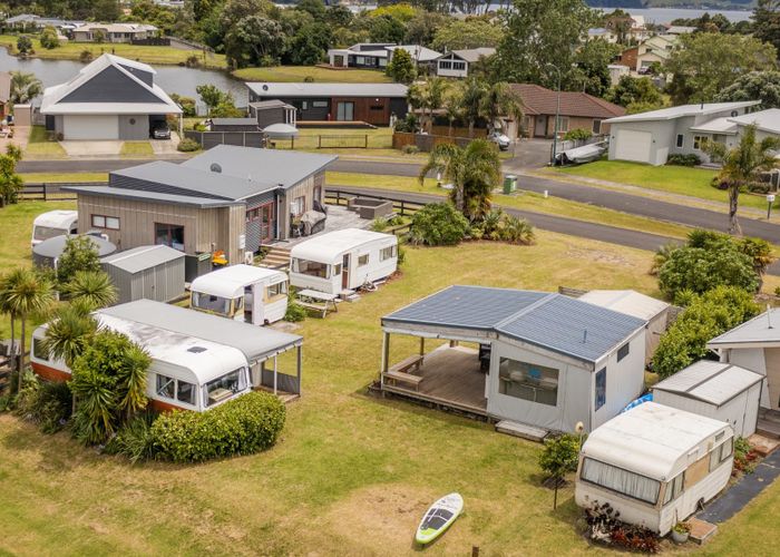  at 27 Motukorure Parade, Cooks Beach
