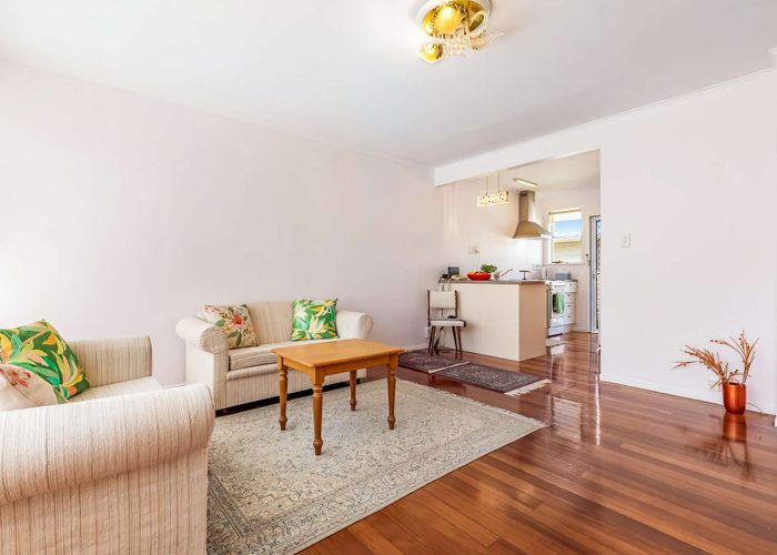  at 2/11 Preston Ave, Mount Albert, Auckland City, Auckland