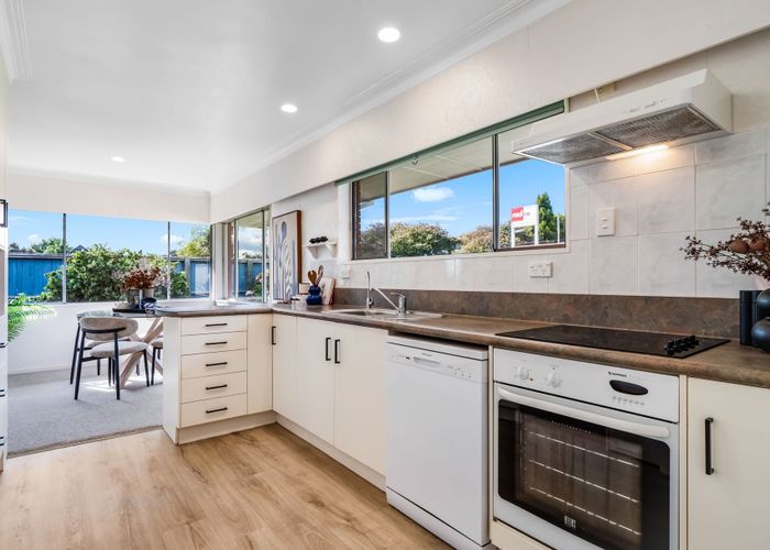  at 2 Tupaea Place, Otumoetai, Tauranga, Bay Of Plenty