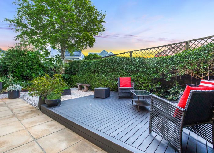  at 2/58 St Johns Road, Meadowbank, Auckland City, Auckland
