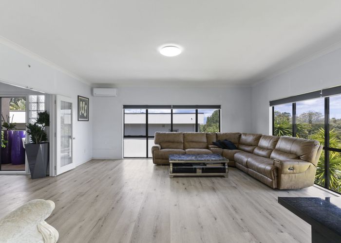  at 9 Belleaire Court, West Harbour, Waitakere City, Auckland