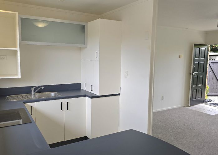  at 2/37 Peek Street, Ellerslie, Auckland