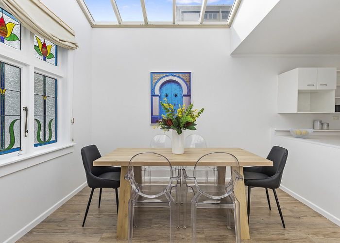  at 18 Newman Terrace, Thorndon, Wellington