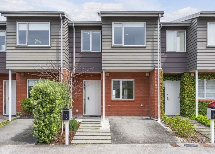  at 16 Whale Road, Mount Wellington, Auckland