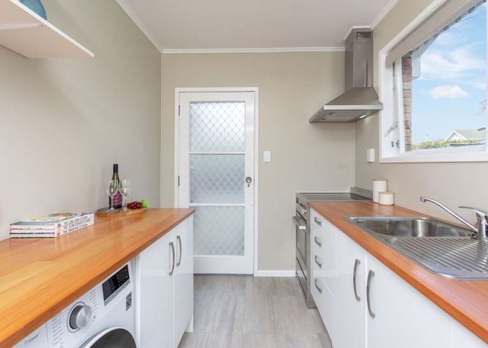  at 1/35 Brixton Road, Mount Eden, Auckland City, Auckland