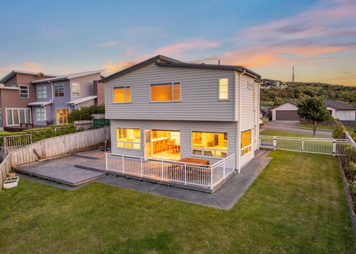  at 18 Milford Street, Aotea, Porirua, Wellington