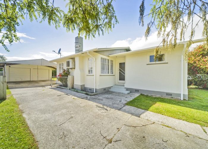  at 27 Duff Crescent, Highbury, Palmerston North
