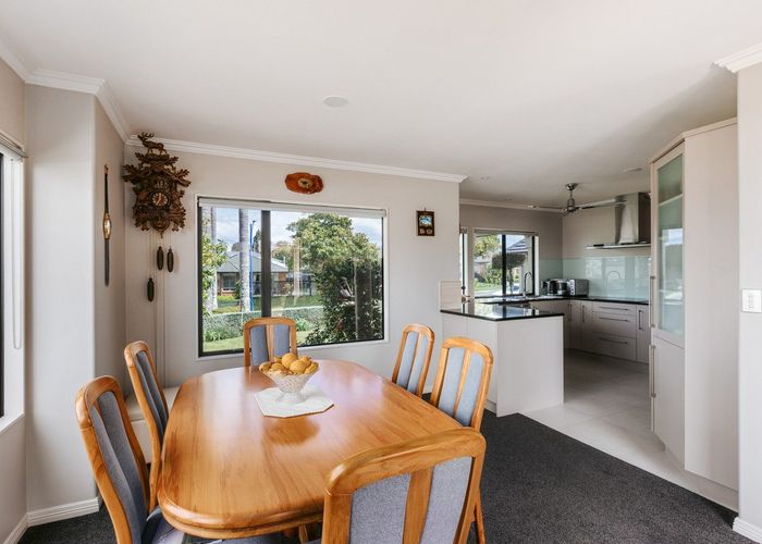  at 2 Brackenburn Drive, Ohauiti, Tauranga, Bay Of Plenty