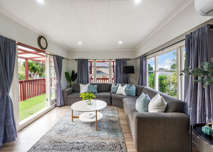  at 10 Beaubank Road, Kelston, Auckland