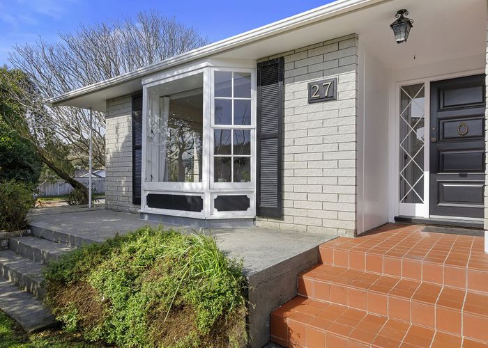  at 27 Sunbrae Drive, Silverstream, Upper Hutt, Wellington