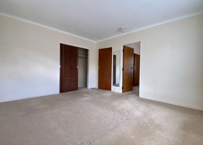  at 4 Roadley Avenue, Sunnyhills, Auckland