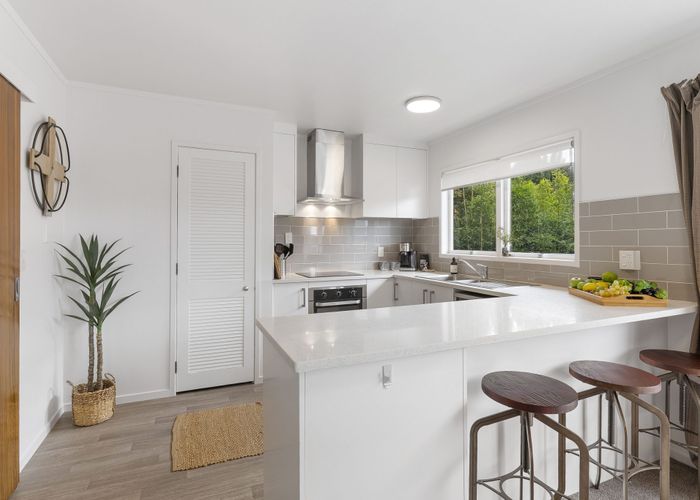  at 70 Stapleford Crescent, Browns Bay, North Shore City, Auckland