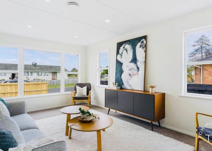  at 3 Corsair Crescent, Mangere, Auckland