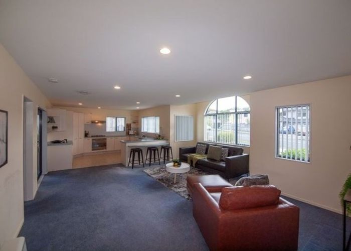  at 33 Amesbury Drive, Churton Park, Wellington