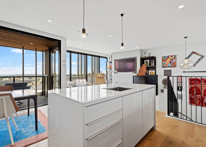  at 3/2 Turakina Street, Grey Lynn, Auckland