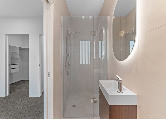  at 6/4 Toru Street, Te Atatu Peninsula, Waitakere City, Auckland