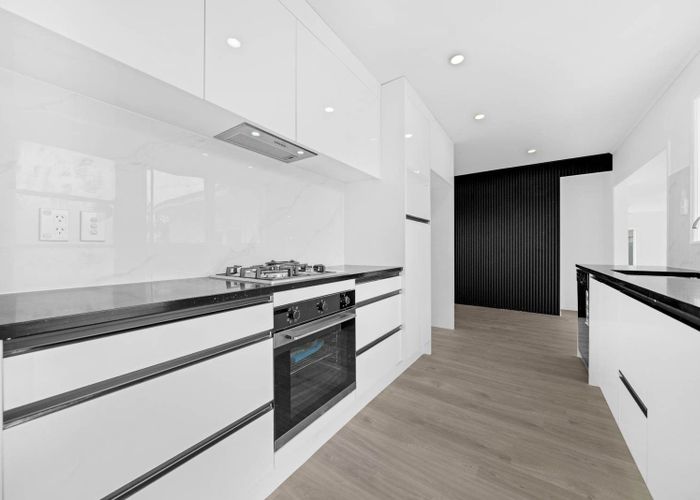  at 16  Heybridge Street, Manurewa, Manukau City, Auckland