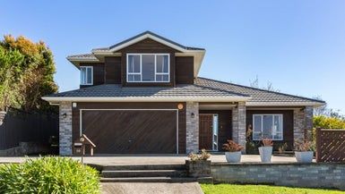  at 10 James Cook Drive, Whitby, Porirua