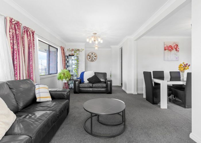  at 128 Collins Road, Melville, Hamilton