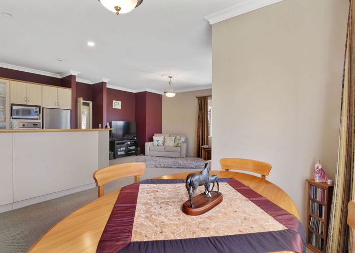  at 124 Hill Street, Richmond, Richmond