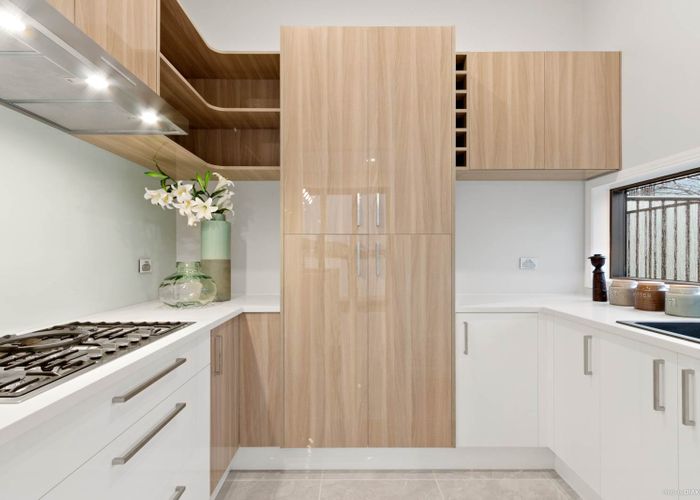  at 10 Awakirihi Close, Shamrock Park, Auckland