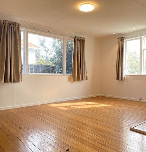  at 16 Caen Road, Panmure, Auckland City, Auckland