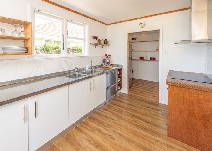  at 10 Hadfield Crescent, College Estate, Whanganui, Manawatu / Whanganui