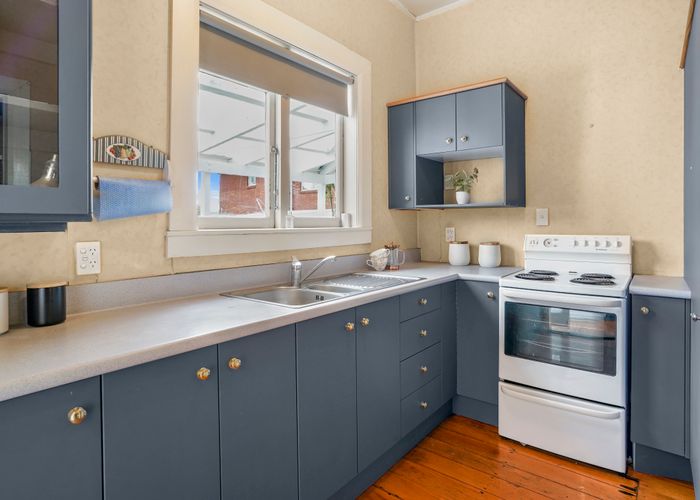  at 110 Lynwood Road, New Lynn, Auckland