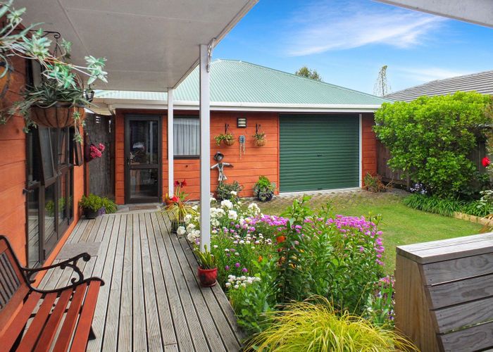  at 4 Malthus Place, Foxton Beach, Horowhenua, Manawatu / Whanganui