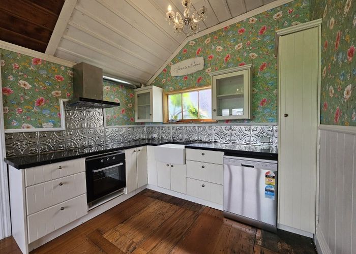  at 42 Cameron Road, Bluff Hill, Napier, Hawke's Bay