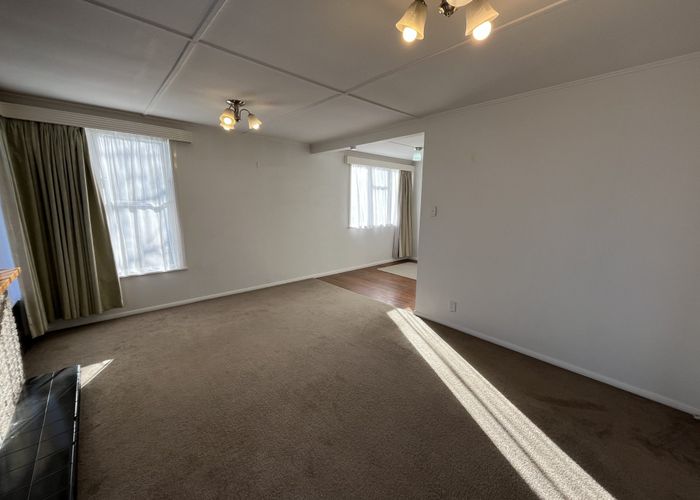 at 33 Leicester Street, Cannons Creek, Porirua, Wellington