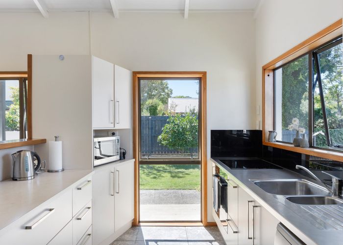  at 14 Kelvin Street, Inner Kaiti, Gisborne
